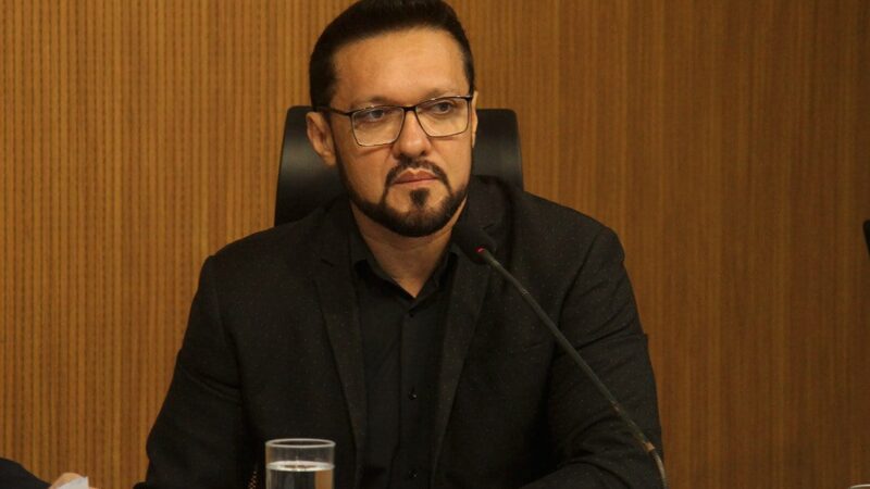 Deputado Lucas de Lima participa de reunião extraordinária da Comissão de Meio Ambiente