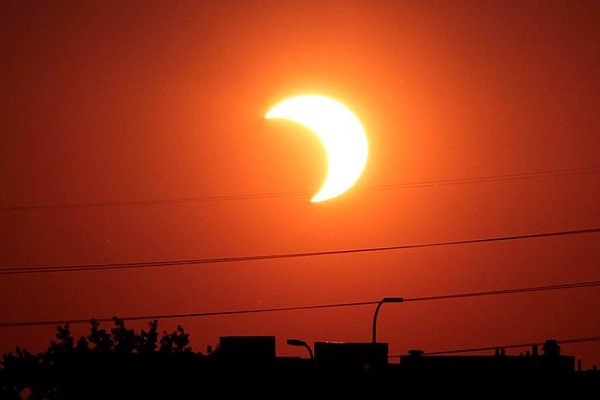Último e maior eclipse solar do ano acontece na próxima semana