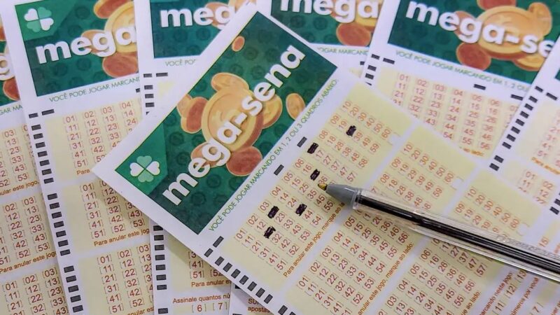 Acumulada, Mega-Sena pode pagar R$ 120 milhões nesta terça-feira