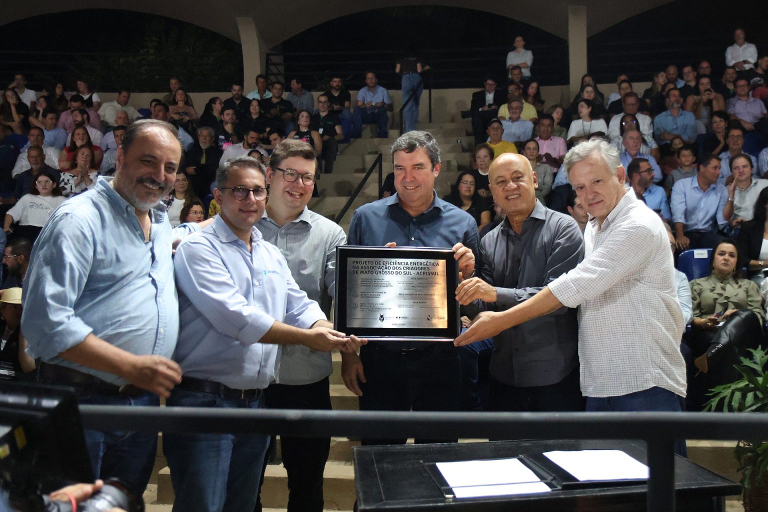 Governo, AGEMS e Energisa entregam energia solar ao Parque de Exposições