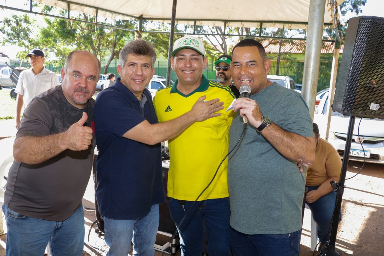 Deputado Lidio Lopes participa de almoço em homenagem às mães na Moreninha III