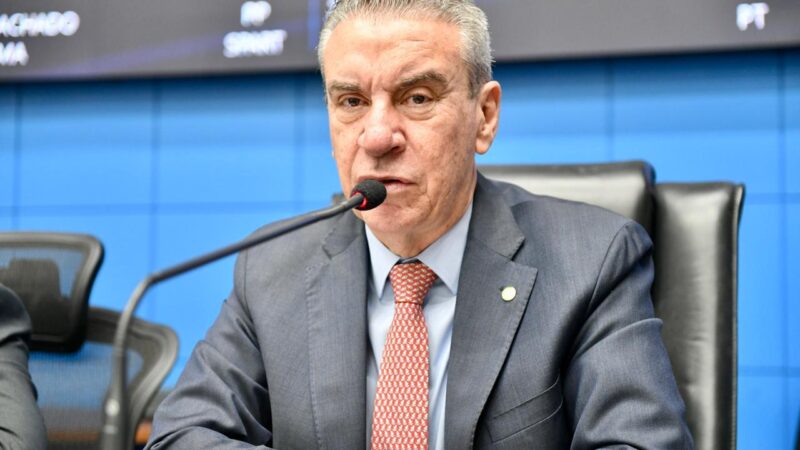 Paulo Corrêa solicita reforma total da E.E. Dr. Fernando Corrêa da Costa, em Aral Moreira