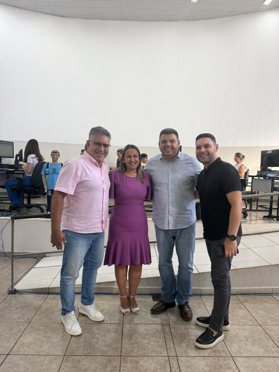 Silvio Pitu acompanha matrículas da REME e elogia trabalho humanizado da Educação Municipal