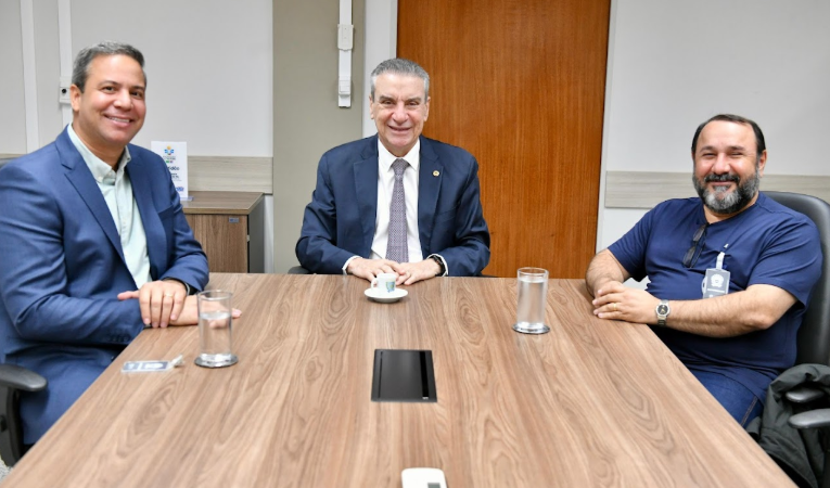 Parceria entre Paulo Corrêa e Fiems garante Biblioteca Indústria do Conhecimento em Itaporã