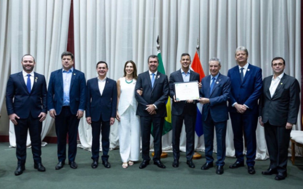 Paulo Corrêa participa de encontro de líderes mundiais da COP15 e homenageia presidente do Paraguai