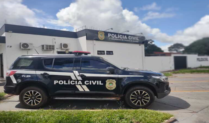 Homem é encontrado morto com facada no pescoço em Naviraí