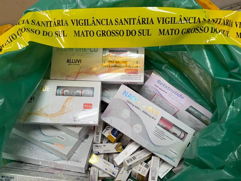 Remédios para emagrecer ilegais são apreendidos escondidos em pelúcias e bonecas em Mato Grosso do Sul