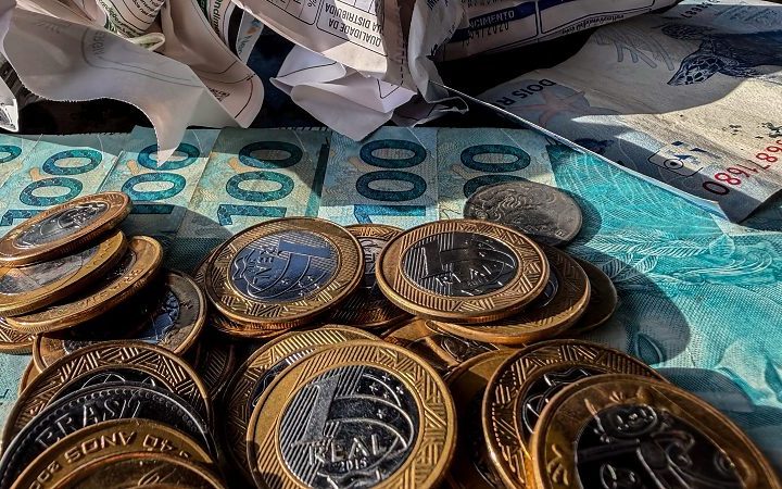 Alimentos dentro de casa sobem 5,68% em cinco meses de 2026