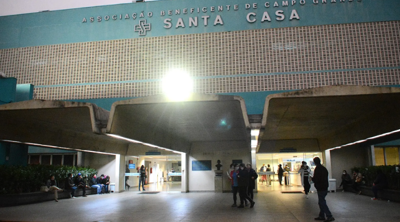 Bebê é internado na Santa Casa após ser agredido pela mãe em Anastácio